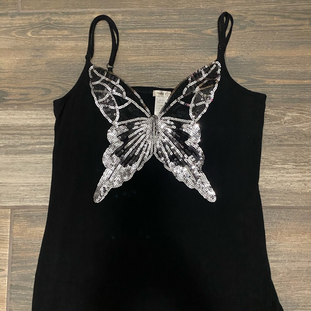 Butterfly top